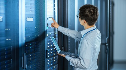 Teknisi keamanan data siber. Ilustrasi: Shutterstock