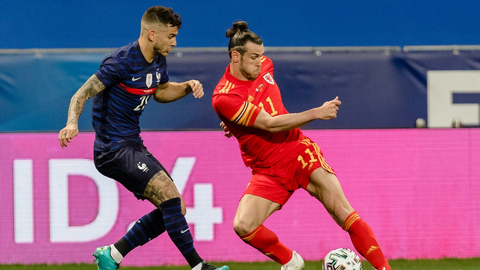 Prancis vs Wales: Laga Diwarnai Kartu Merah, Les Bleus Menang Telak (1)