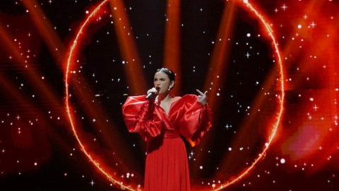 5 Lagu Yang Pernah Dinyanyikan Lyodra Di Panggung Indonesian Idol 2020 Kumparan Com