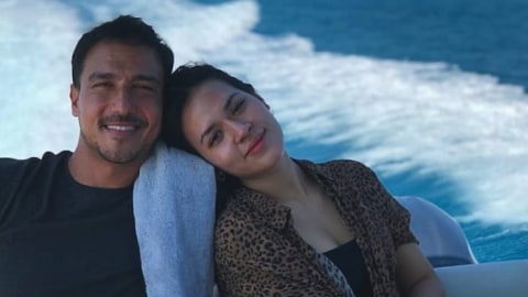 Potret liburan Hamish Daud dan Raisa di Pulau Seribu Foto: Instagram @hamishdw