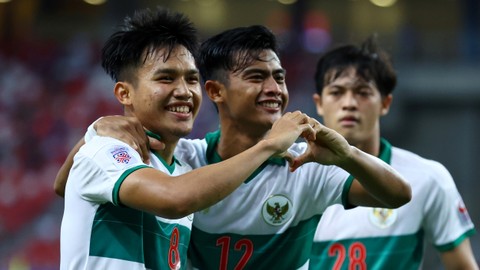 5 Berita Populer: Plafon Metropolis Ambruk; 17 Penumpang Pesawat Positif Corona (4)