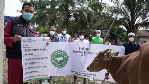 Dompet Dhuafa sebarkan berkah daging kurban ke 2 juta penerima manfaat. Foto: Dompet Dhuafa