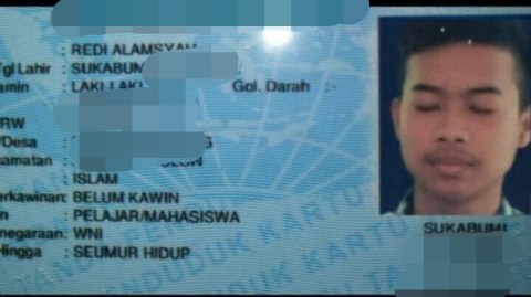 Setelah Tertawa Kini Viral Ktp Pria Merem Saat Difoto Dan Berlaku Seumur Hidup Kumparan Com Nah, di sini saya akan membahas sedikit mengenai pas foto, atau mungkin lebih tepatnya tentang kode warna yang digunakan untuk mengubah background pas foto. setelah tertawa kini viral ktp pria