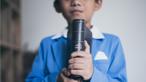 Ilustrasi anak sekolah Kristen. Foto: Shutterstock