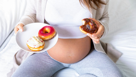 Ngidam Makanan Manis, Benarkah Tanda Hamil Anak Perempuan? Ini Kata Dokter! (1)