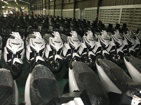 Fasilitas perakitan sepeda motor listrik GESITS Foto: Sena Pratama/kumparan