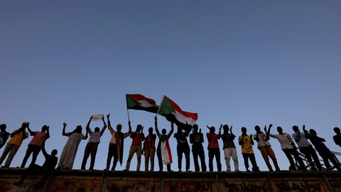 Demonstrasi di Khartoum, Sudan. Foto: REUTERS/Umit Bektas