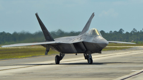 Jet tempur F-22 raptor. Foto: Shutterstock