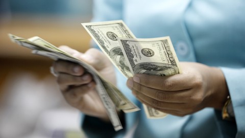 Ilustrasi uang dolar. Foto: Aditia Noviansyah