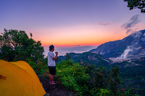 Merekam Cerita dan Keindahan Gunung Papandayan (3)