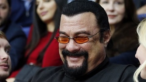 Terkuak Steven Seagal Melakukan Pelecehan Seksual Pada Aktris Ini Greenscene