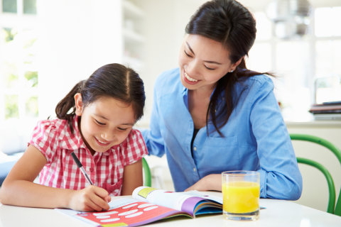 Ilustrasi anak belajar di rumah Foto: Shutterstock