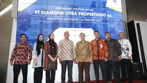 Perdana Melantai Di Bursa Saham Dada Kena Auto Reject Kumparan Com