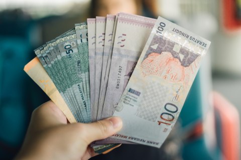 Ilustrasi uang ringgit Foto: Shutterstock