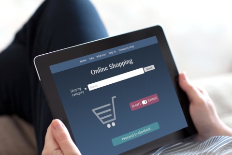 Ilustrasi belanja di toko online kesehatan. Foto: shutterstock