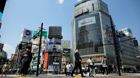 Suasana Kota Tokyo setelah diumumkannya status Darurat Nasional di Jepang, Selasa (7/4). Foto: Reuters/Issei Kato