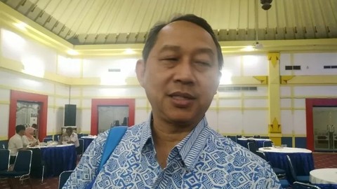 Pengamat Transportasi Universitas Soegijapranata Semarang Djoko Setijowarno.   Foto: Aris Wasita/ANTARA