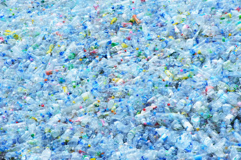 Ilustrasi botol plastik Foto: Shutter Stock