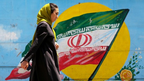 Ilustrasi wanita Iran. Foto: AFP/ATTA KENARE