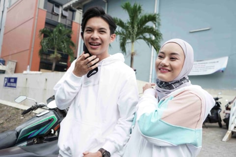 Pasangan artis Dinda Hauw dan Rey Mbayang saat ditemui dikawasan Tendean, Jakarta, Kamis, (10/9/2020). Foto: Ronny
