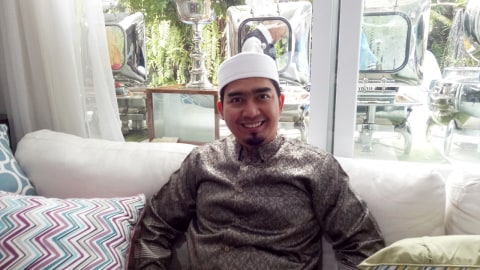 Ustad Solmed saat menghadiri syukuran Raffi. Foto: Yurika Kencana/kumparan