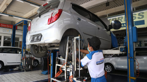 Servis di Auto2000 HR Muhammad. Foto: Ghulam Muhammad Nayazri / kumparanOTO