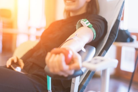 Ilustrasi donor darah saat haid. Foto: Shutterstock