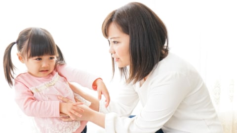 Ilustrasi anak dan ibu. oto: Shutterstock