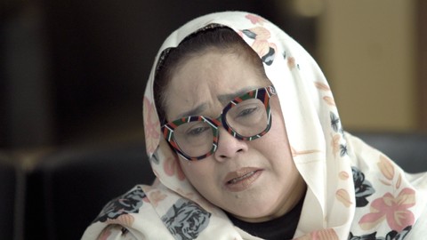 Nunung di Polda Metro Jaya, Kamis (25/7). Foto: Lauren/kumparan