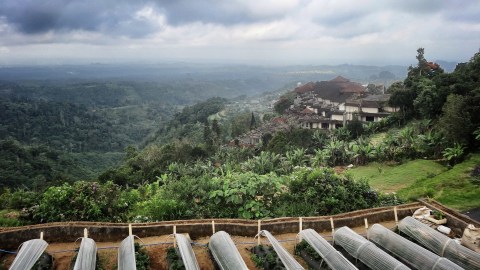 Kisah Ghost Palace Hotel Salah Satu Tempat Paling Berhantu Di Bali Kumparan Com