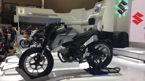 Suzuki Bandit model Cafe Racer di IMOS 2018 Foto: Aditya Pratama Niagara/kumparanOTO