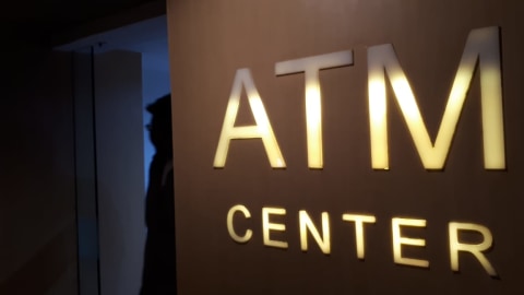 Ilustrasi ATM. Foto: Aditia Noviansyah/kumparan