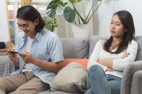 Ilustrasi Pasangan Cemburu. Foto: Shutter Stock