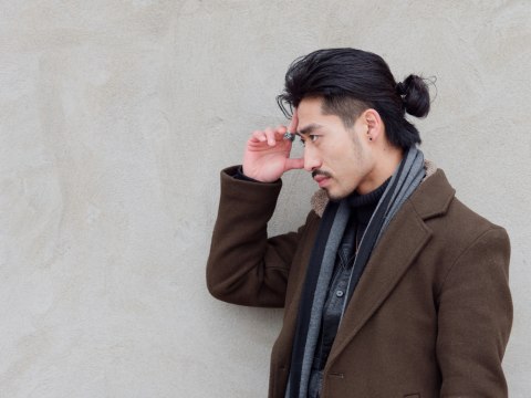 Ilustrasi Outfit Old Money Pria. Foto: Shutter Stock