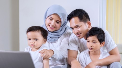 Ilustrasi keluarga. Foto: Shutter Stock