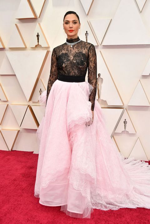 Gal Gadot di red carpet Oscars 92th Academy Awards di Hollywood, Los Angeles, California, AS. Foto: Getty Images