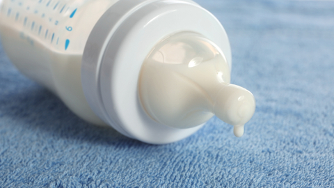 Ilustrasi dot botol bayi. Foto: Shutter Stock
