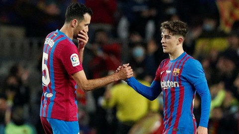 Hasil Liga Spanyol: Drama Lima Gol Warnai Kemenangan Barcelona atas Elche (1)
