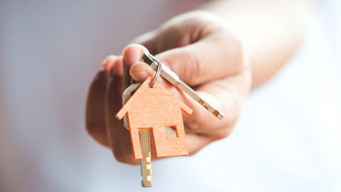 Ilustrasi membeli rumah. Foto: Shutter Stock