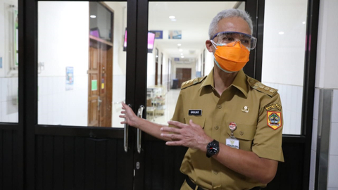 Hindari Waiting List, Ganjar Minta Pemakaman Jenazah Corona di Kudus Dipercepat