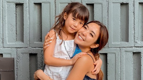 Gisella Anastasia dan Gempita Nora Marten. Foto: Instagram/@gisel_la