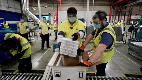 Joe Biden: 60 Juta Orang di AS Memenuhi Syarat untuk Divaksin Booster Pfizer
