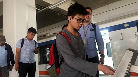 Suasana di KA Bandara Stasiun Manggarai. Foto: Moh Fajri/kumparan
