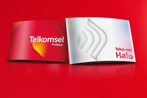 Ilustrasi kartu perdana Telkomsel PraBayar dan Halo. Foto: Dok. Telkomsel