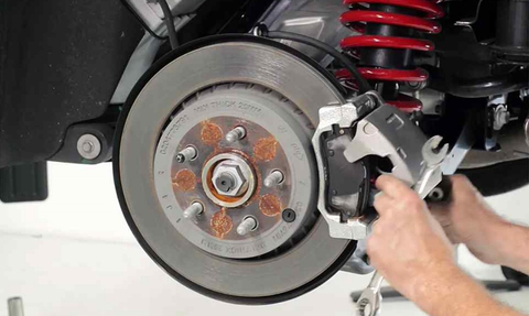 Bukan Cuma Bikin Konsumsi BBM Irit, Ini Manfaat Lain Teknik Eco Driving