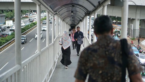 Viral Pria Pamer Alat Vital di JPO Grogol, Polisi Selidiki