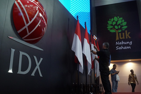 IHSG Dibuka Menguat 0,21 Persen ke 8.412,8