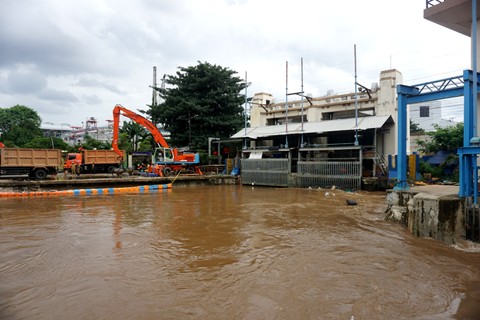BPBD DKI: Pintu Air Angke Hulu & Sunte Hulu Siaga I, Manggarai Siaga III