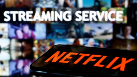 Wall Street Menguat, Didorong Kenaikan Saham Netflix