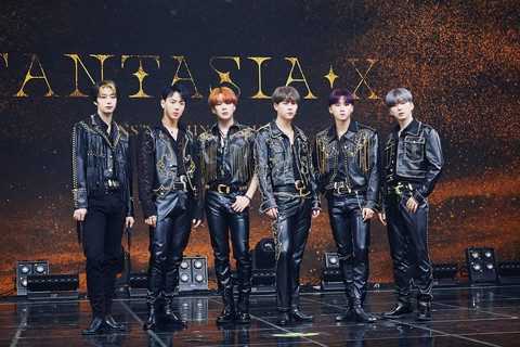 Comeback Formasi Lengkap, Monsta X Rayakan 10 Tahun Debut lewat Konser Connect X
